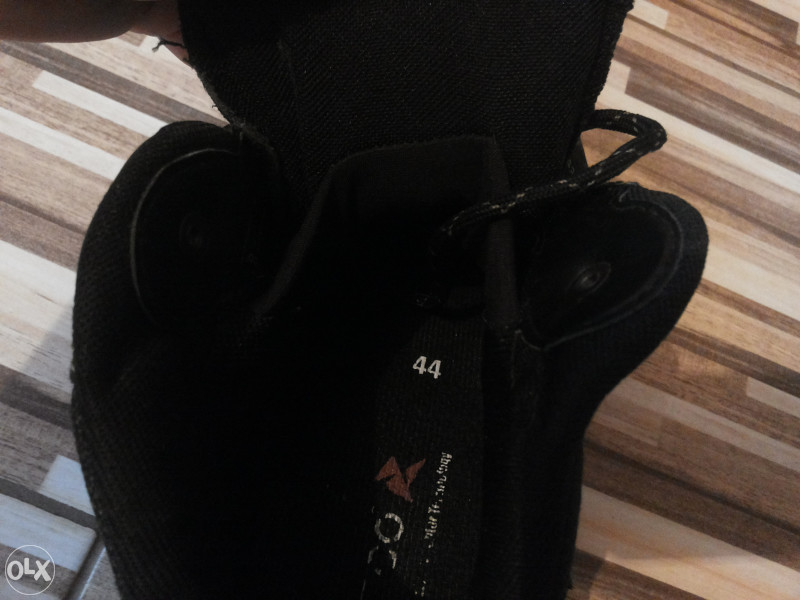 Muske  cizme ecco gore tex 44 br