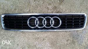 Audi A4 maska prednja i hauba