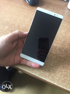 HUAWEI MATE 8